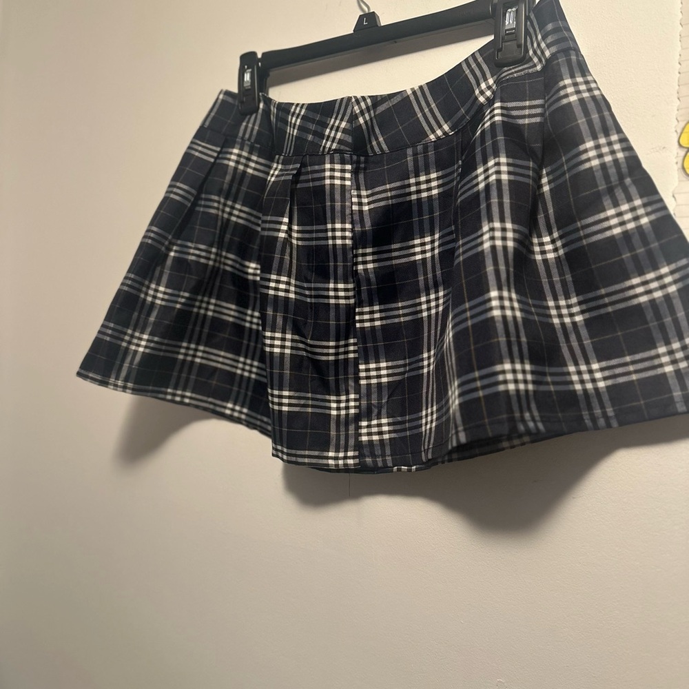 NWOT  HOT TOPIC Plaid Mini Skirt